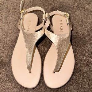Brand new gold sandal